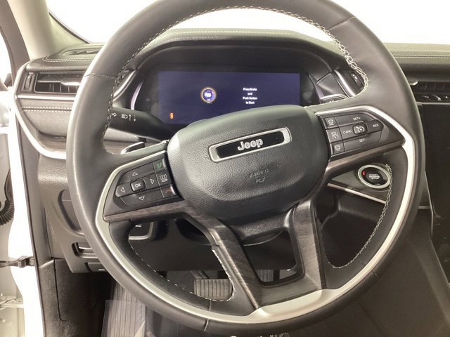 Used 2023 Jeep Grand Cherokee L Limited w/ Luxury Tech Group II AWD/4WD image 16