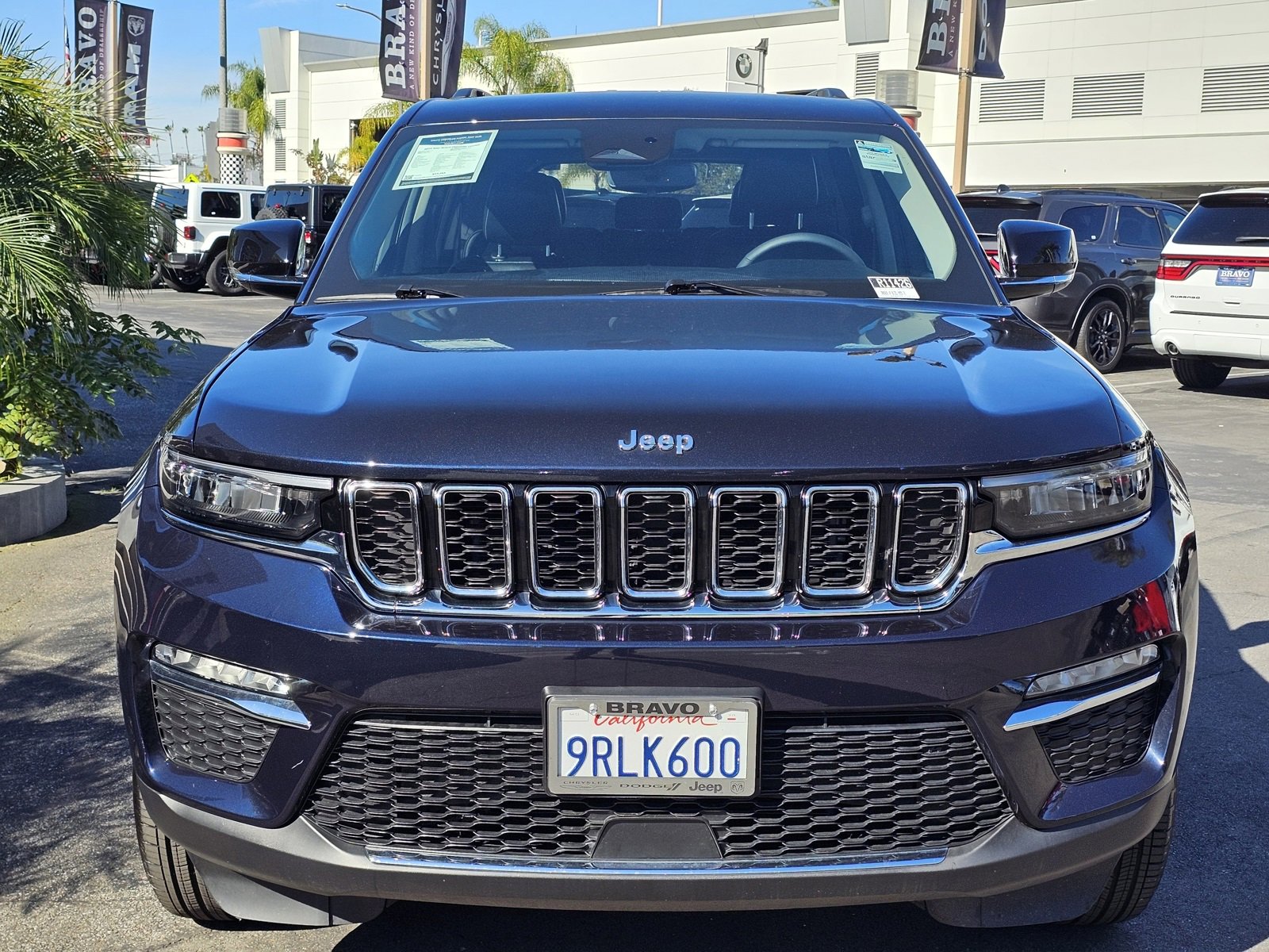 Used 2023 Jeep Grand Cherokee Limited w/ Trailer Tow Prep Group (B) image 2