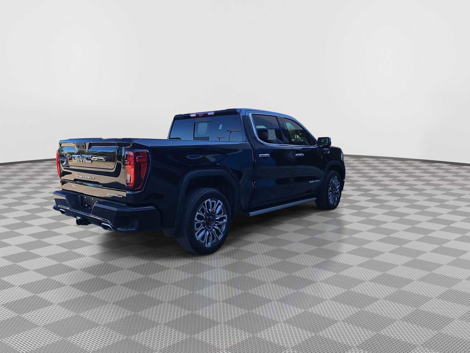 Certified 2025 GMC Sierra 1500 Denali Ultimate AWD/4WD image 8