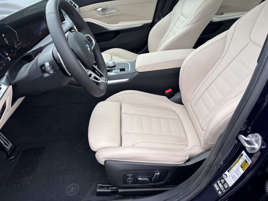 New 2026 BMW 330i xDrive Sedan w/ M Sport Package AWD/4WD image 15