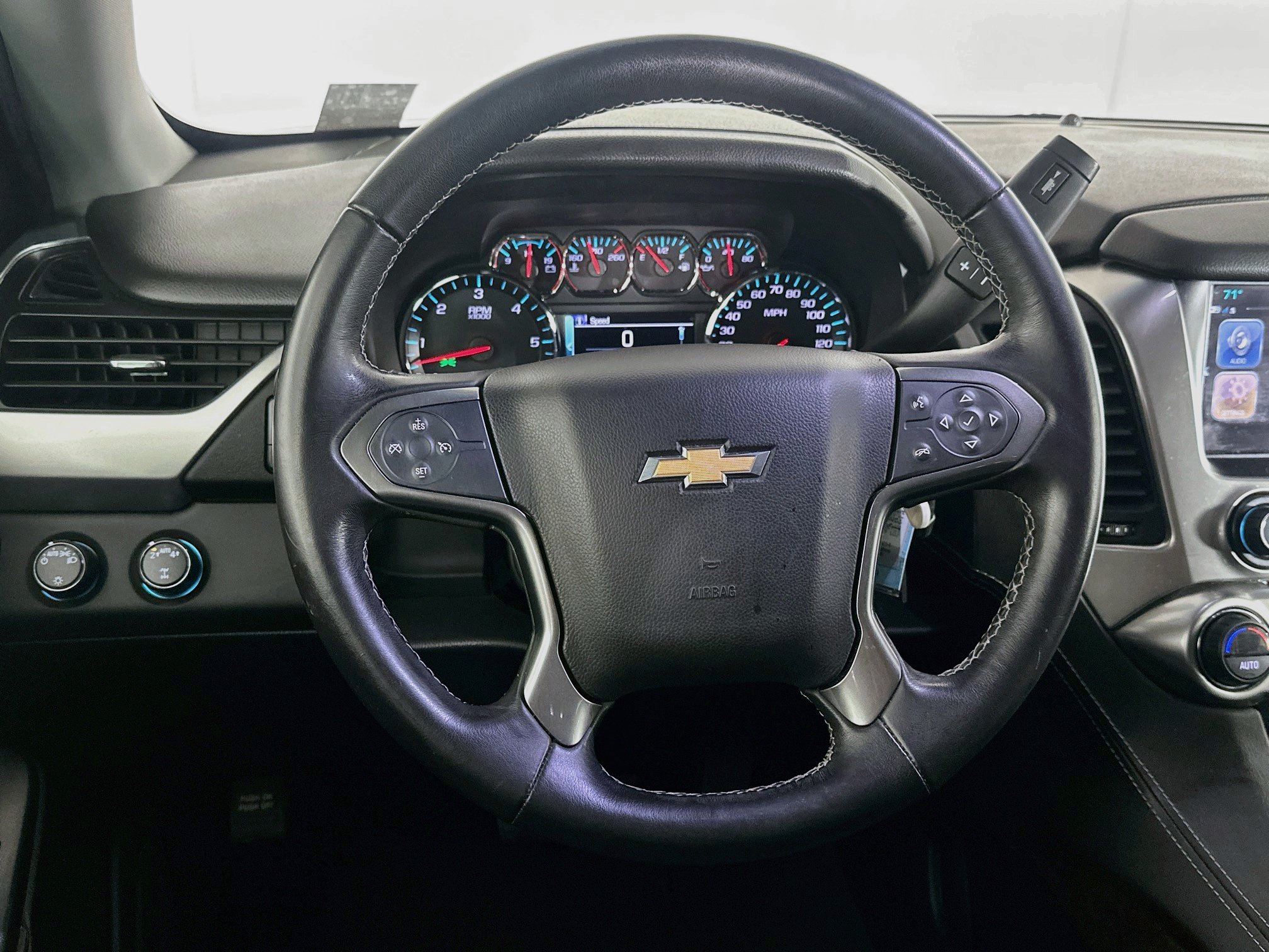 Used 2019 Chevrolet Tahoe LS AWD/4WD image 17