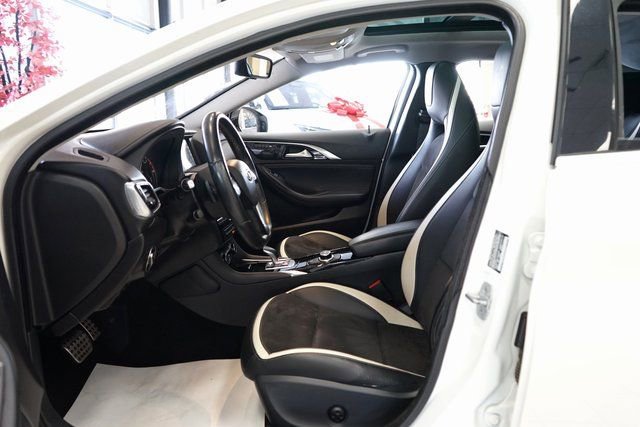 Used 2018 INFINITI QX30 Sport w/ Cargo Package image 26