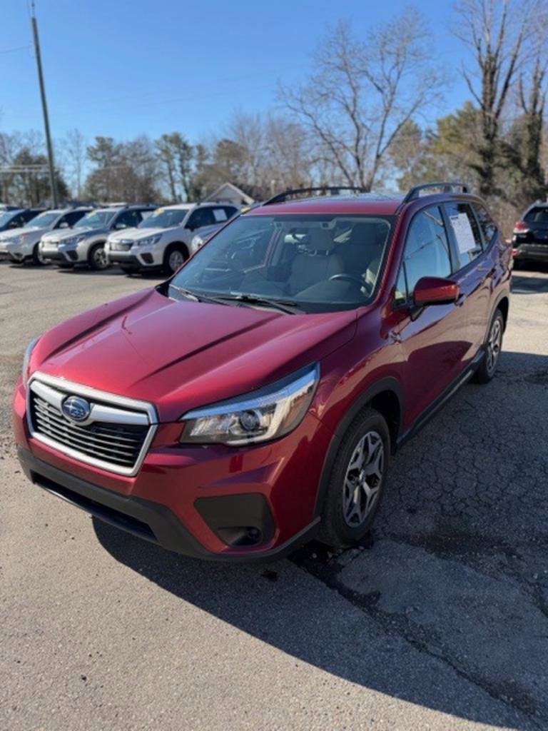 Used 2020 Subaru Forester Premium AWD/4WD image 3