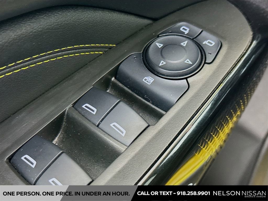 Used 2024 Chevrolet Trax ACTIV w/ Sunroof Package image 17