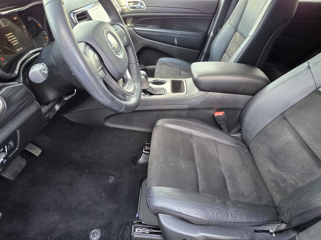 Used 2021 Jeep Grand Cherokee Laredo X RWD image 8