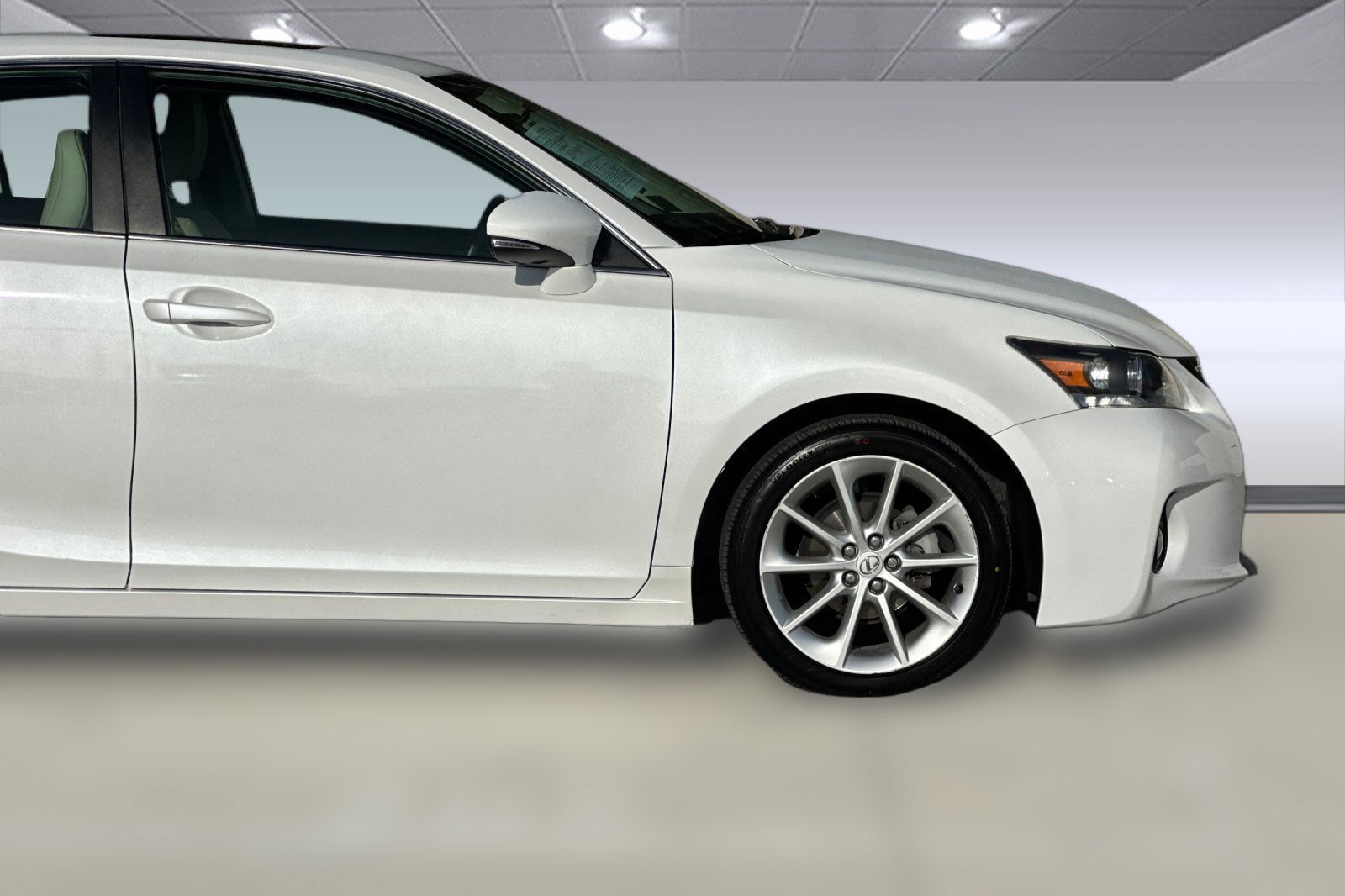Used 2013 Lexus CT 200h image 33