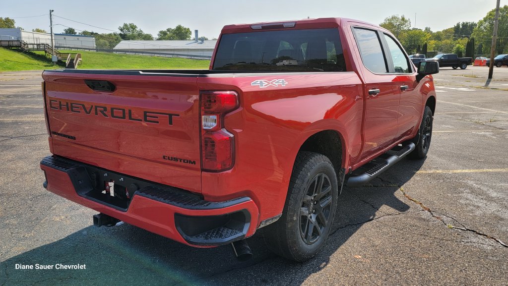 New 2026 Chevrolet Silverado 1500 Custom w/ Turbomax Blackout Package AWD/4WD image 12