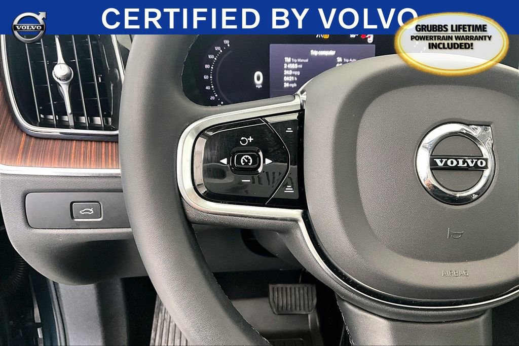 Certified 2023 Volvo XC60 B5 Ultimate w/ Protection Package Premier image 27