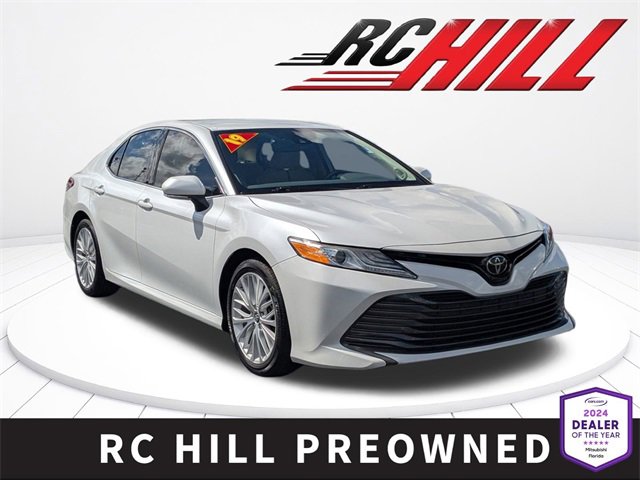 Used 2019 Toyota Camry XLE