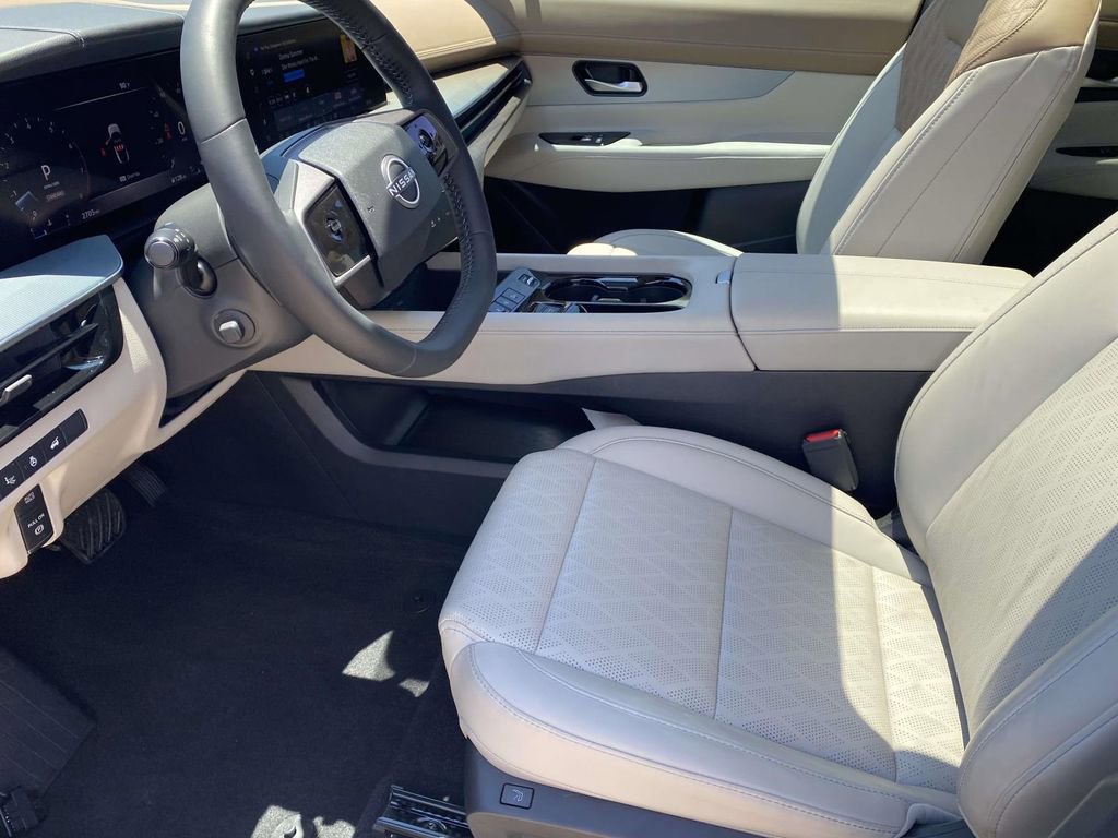 Used 2025 Nissan Murano Platinum w/ Cargo Package AWD/4WD image 17
