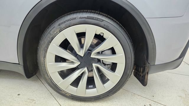 Used 2026 Tesla Model Y Long Range image 58