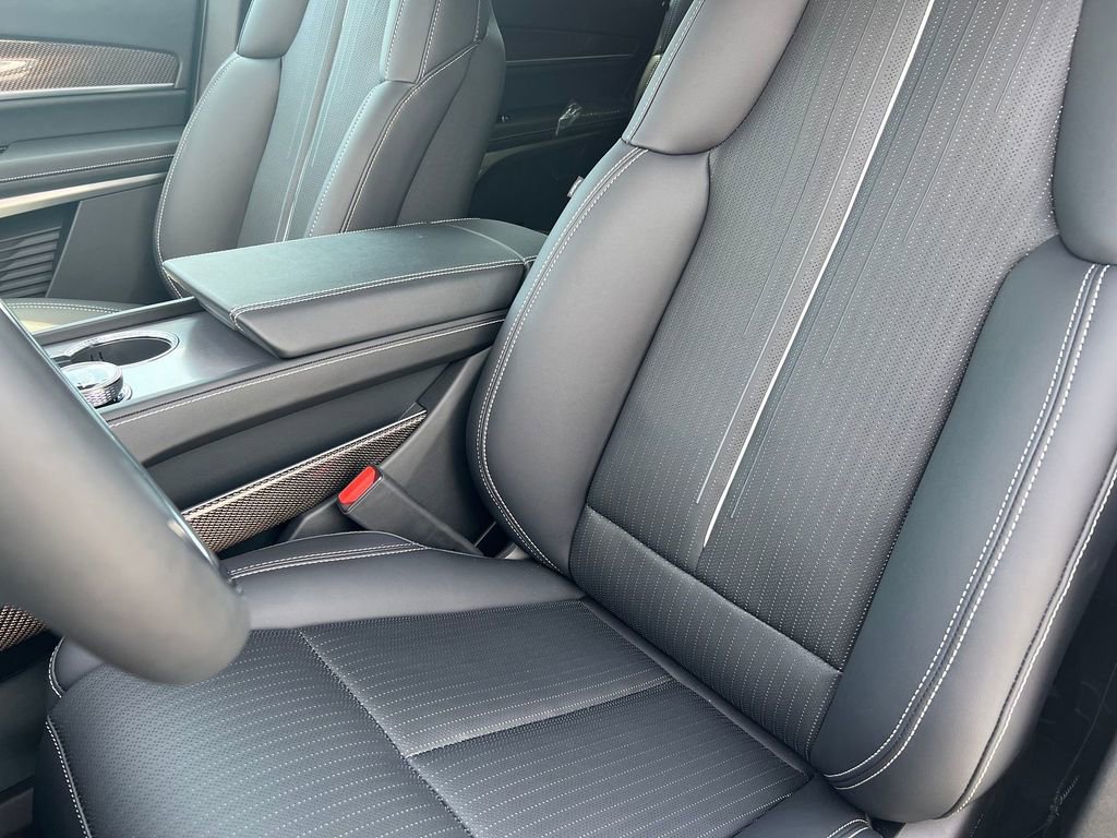 New 2026 Cadillac Vistiq Sport image 5
