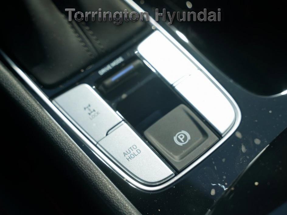 New 2025 Hyundai Santa Cruz Limited image 17