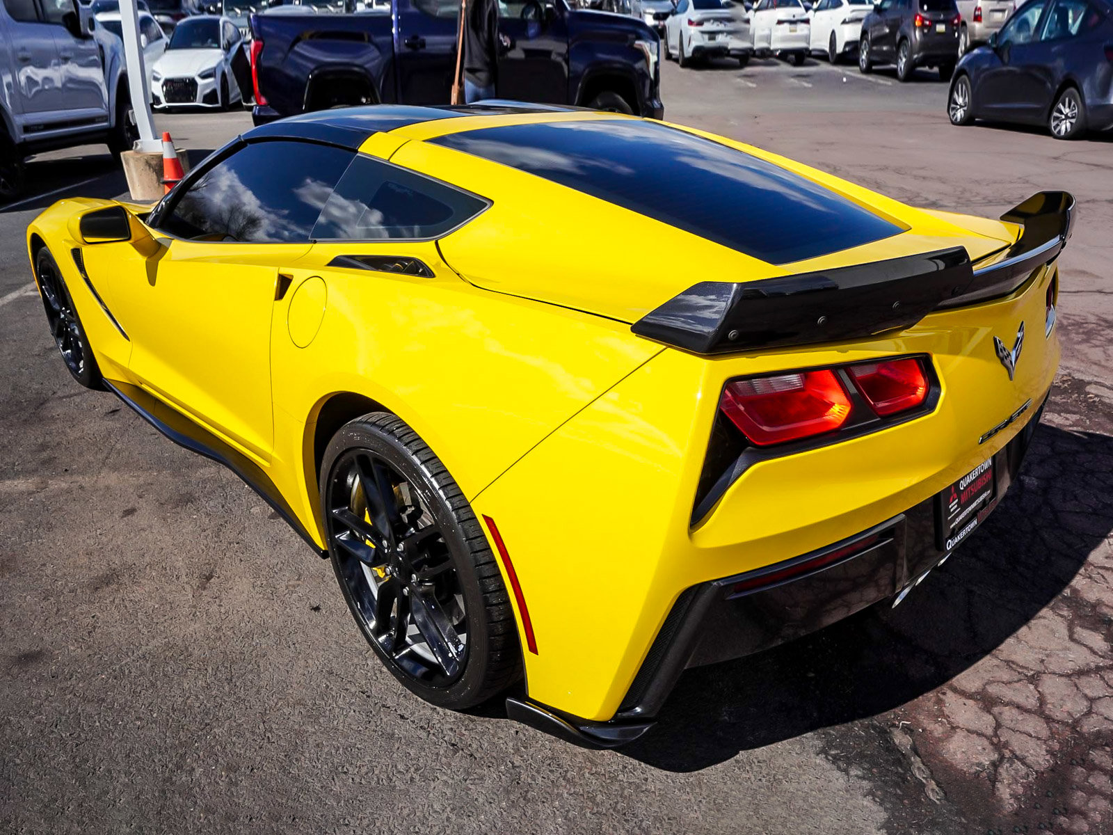 Used 2015 Chevrolet Corvette Stingray Coupe w/ 3LT Preferred Equipment Group image 4