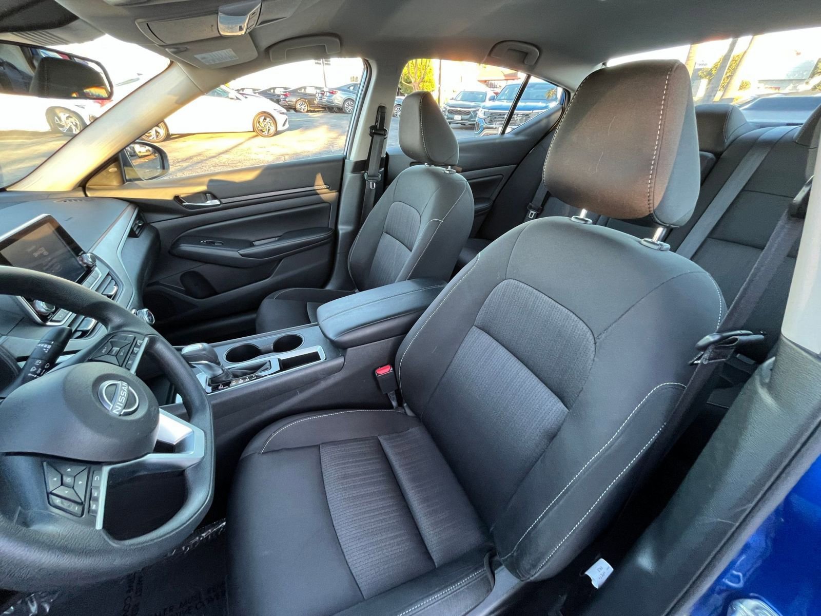 Used 2025 Nissan Altima 2.5 SV image 36