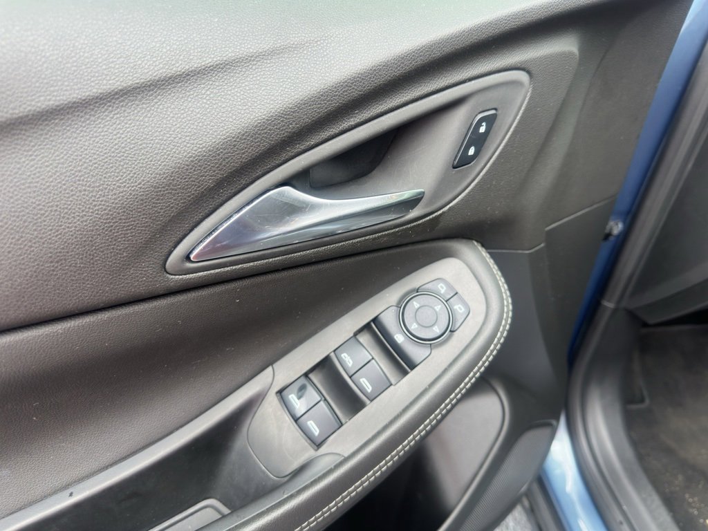 Used 2024 Buick Encore GX Preferred image 4