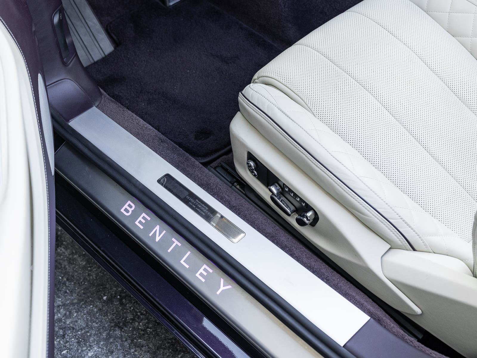 Used 2022 Bentley Continental GT Mulliner AWD/4WD image 24