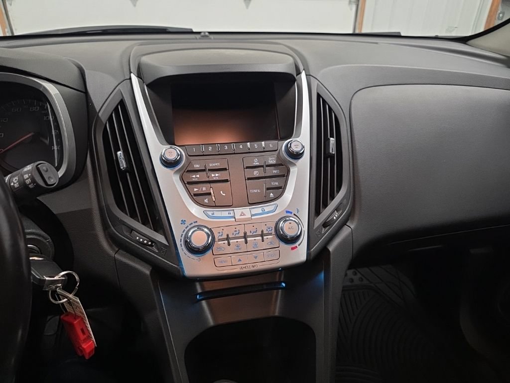 Used 2015 Chevrolet Equinox LT w/ Driver Convenience Package FWD image 17