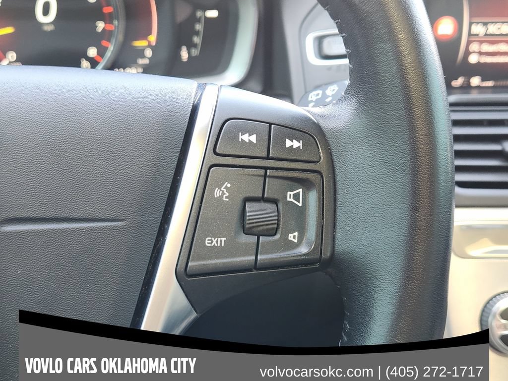 Used 2017 Volvo XC60 T6 Dynamic w/ Preferred Option Package AWD/4WD image 24