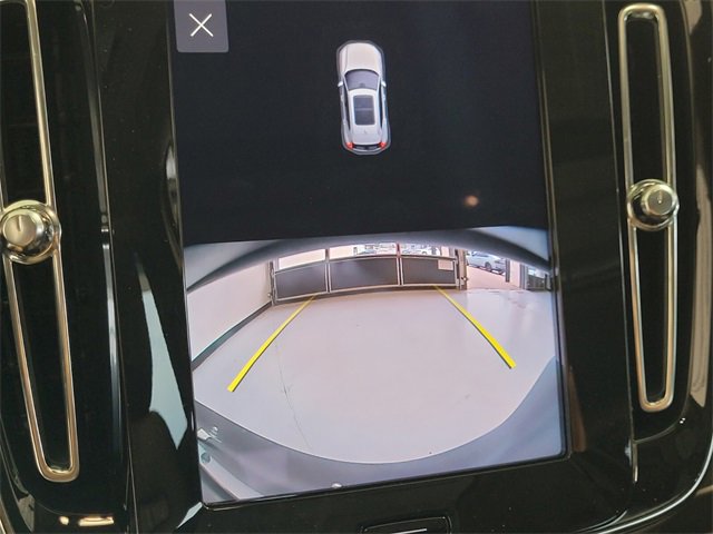 New 2026 Volvo XC40 B5 Core w/ Climate Package image 19