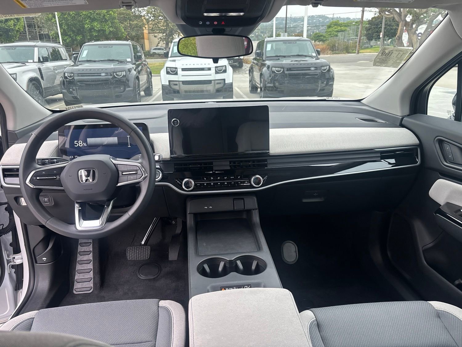 Used 2025 Honda Prologue EX image 12