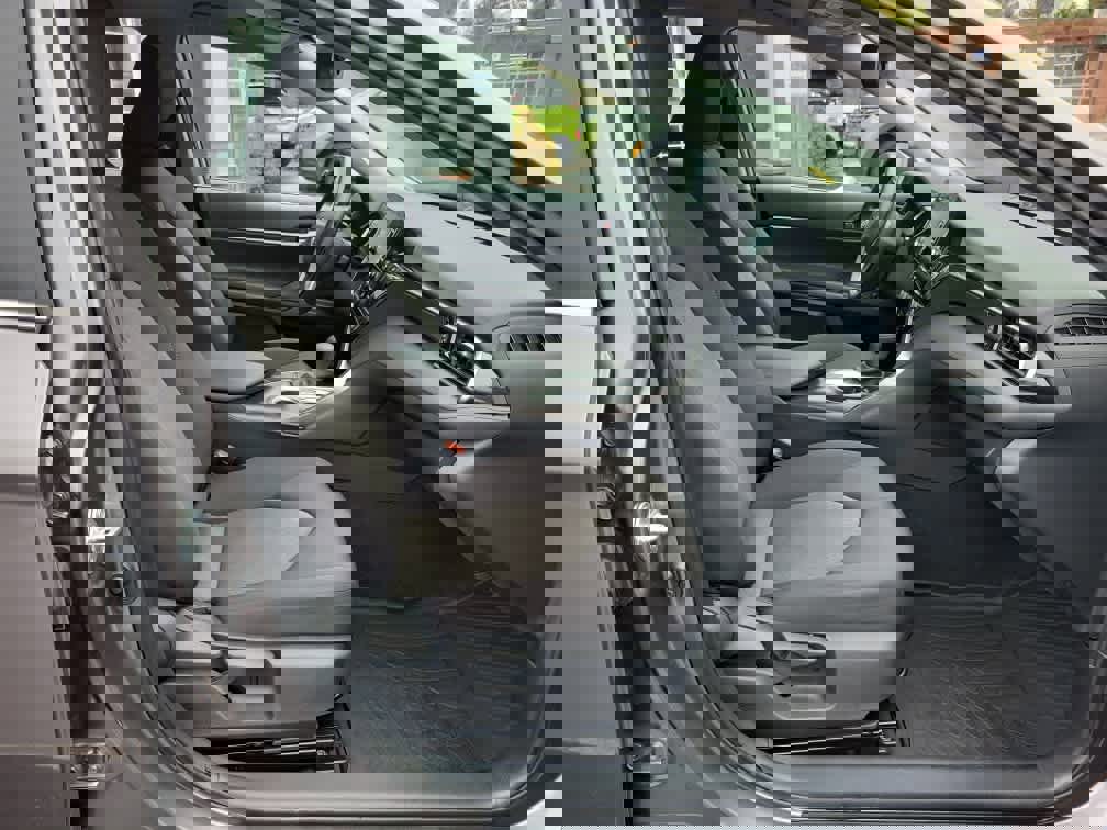 Used 2022 Toyota Camry LE w/ Convenience Package image 25