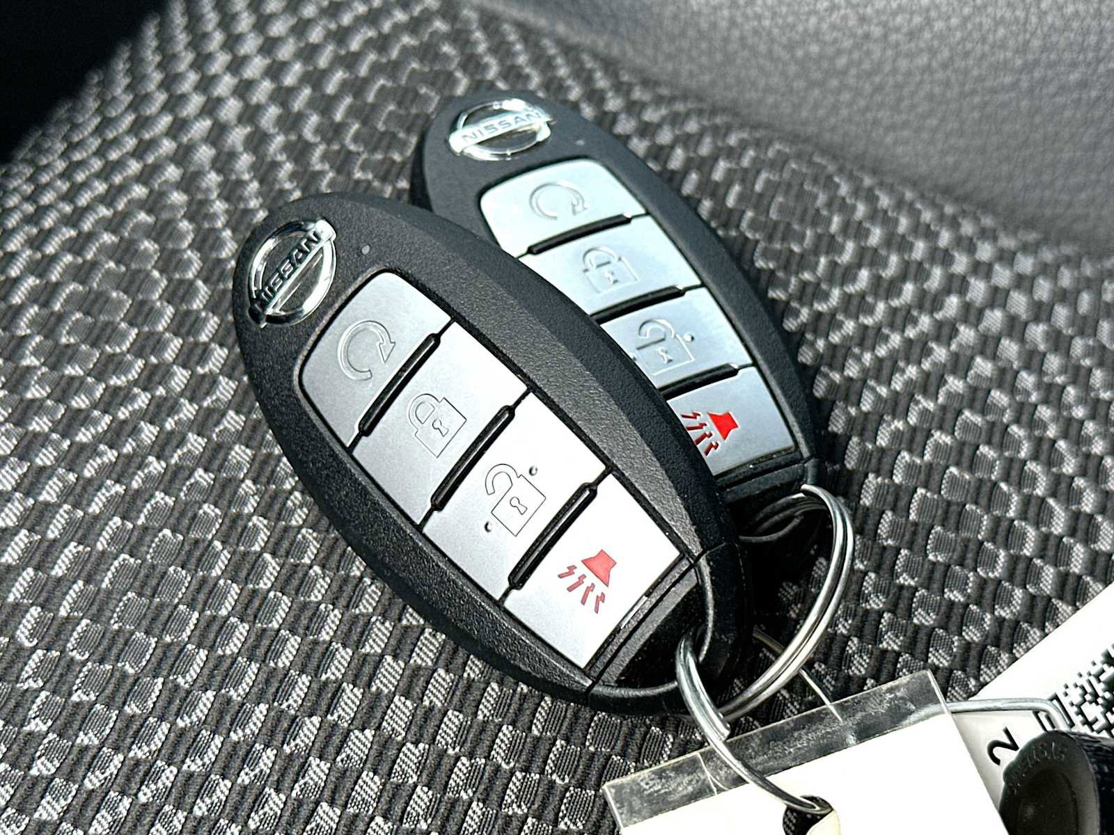 Used 2022 Nissan Rogue Sport SV w/ Technology Package image 29