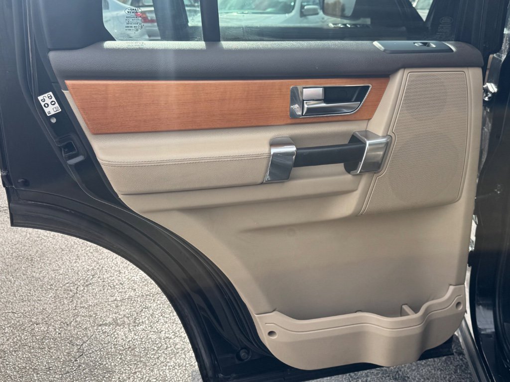Used 2013 Land Rover LR4 HSE AWD/4WD image 17