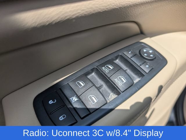 Used 2017 Jeep Grand Cherokee Limited w/ Luxury Group II AWD/4WD image 16