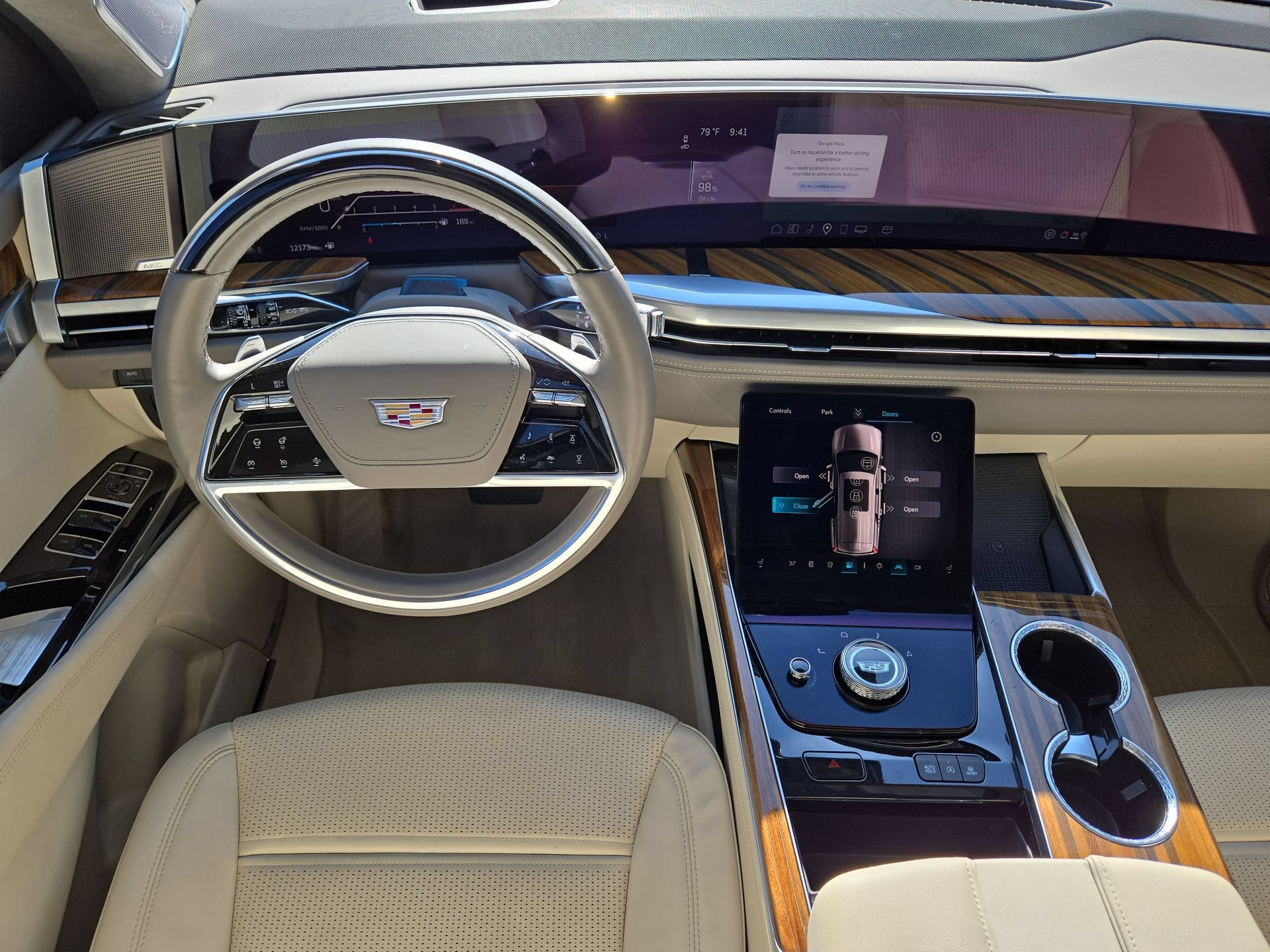 Certified 2025 Cadillac Escalade ESV Sport Platinum w/ LPO, Floor Liner Package AWD/4WD image 14