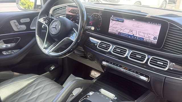 Certified 2024 Mercedes-Benz Maybach GLS 600 4MATIC image 18