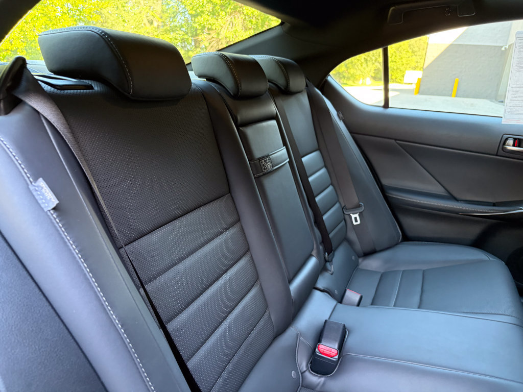 Used 2024 Lexus IS 500 RWD image 25