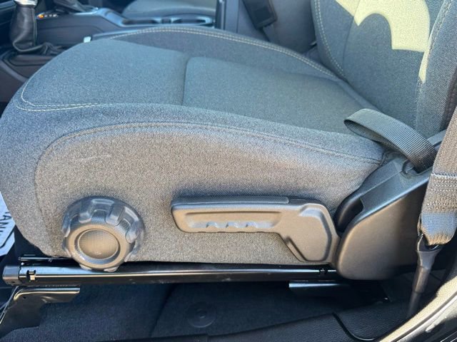 Certified 2025 Jeep Wrangler Sport S AWD/4WD image 9