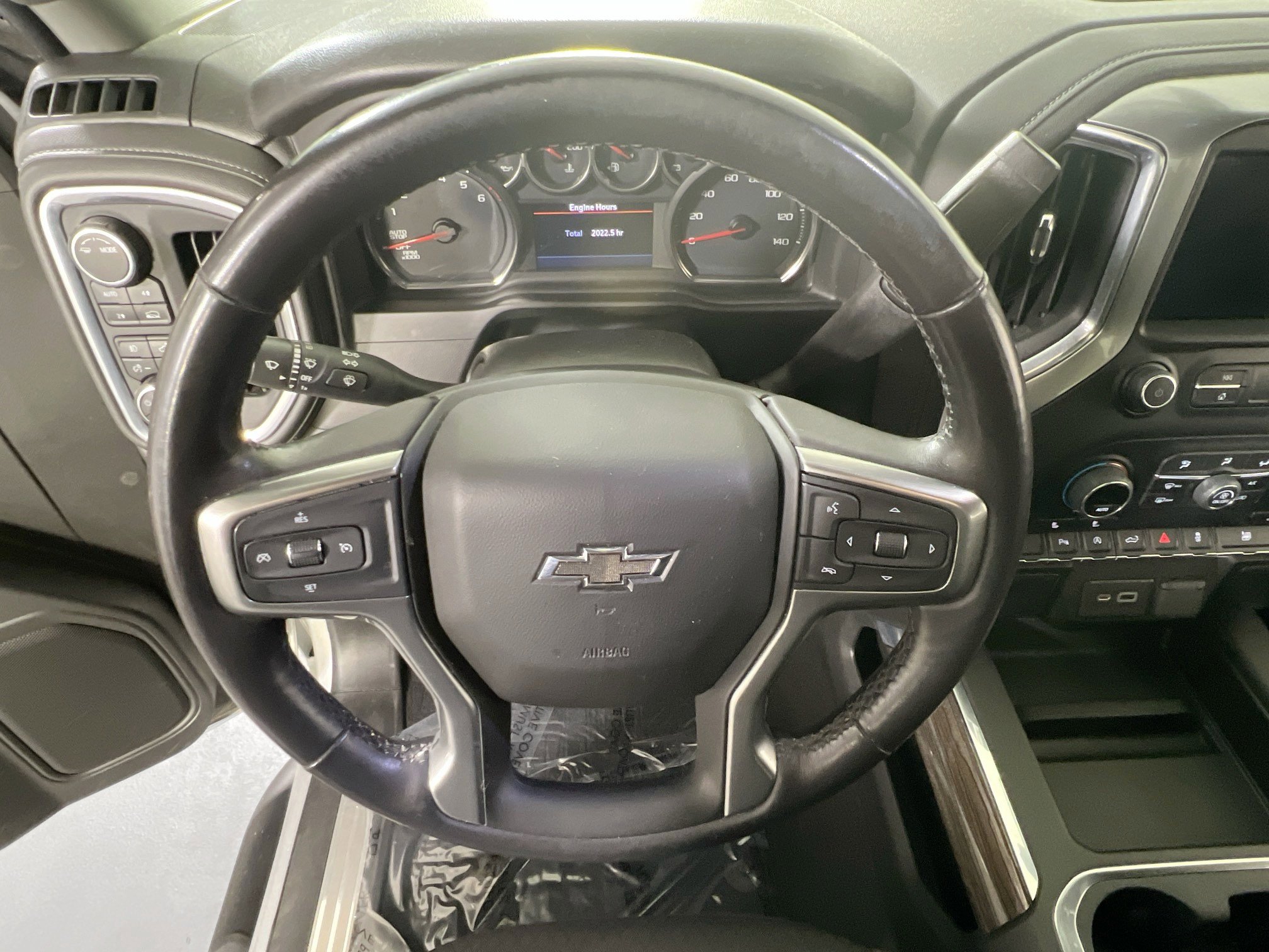 Used 2022 Chevrolet Silverado 1500 RST w/ Redline Edition AWD/4WD image 11