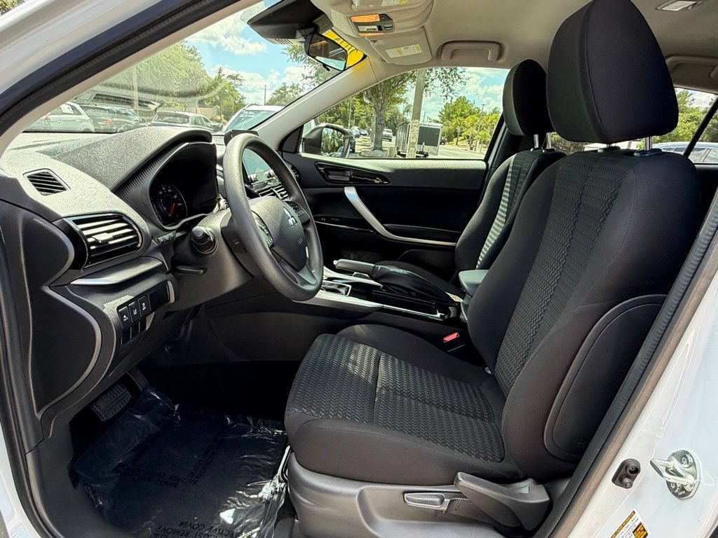 Used 2025 Mitsubishi Eclipse Cross LE AWD/4WD image 15