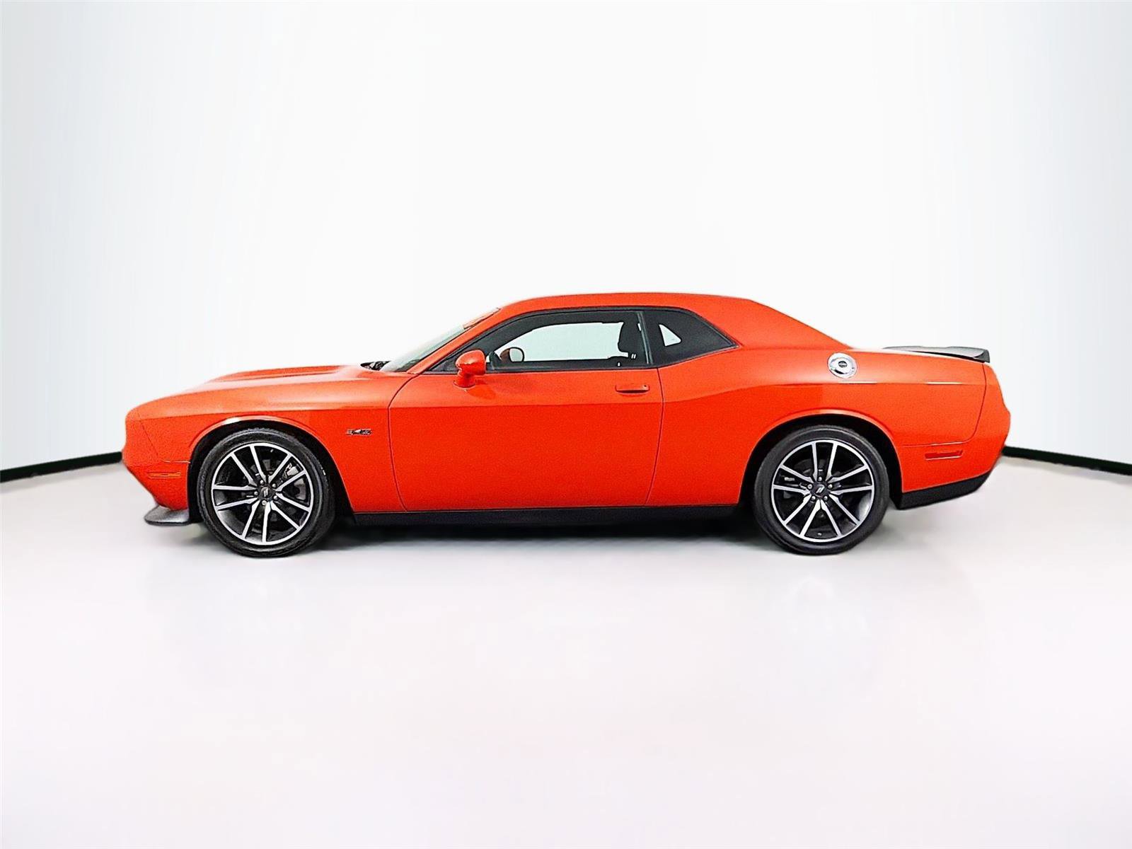 Used 2023 Dodge Challenger R/T image 4