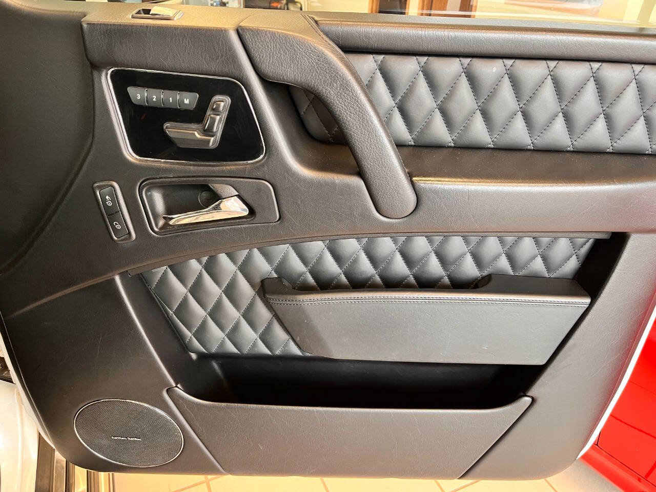 Used 2016 Mercedes-Benz G 63 AMG 4MATIC image 22