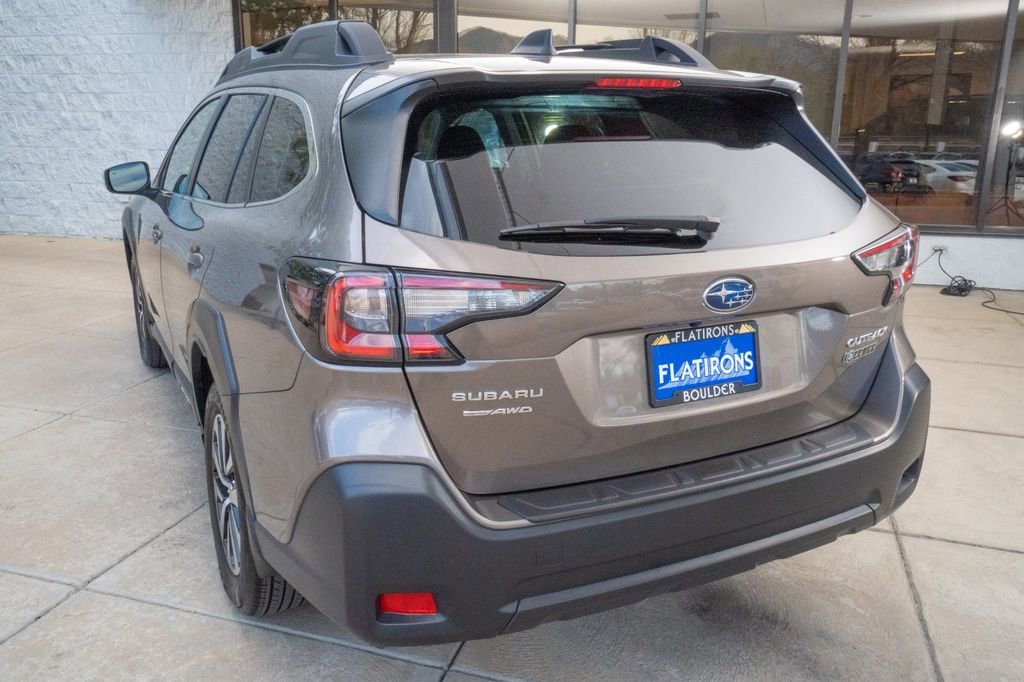 Certified 2024 Subaru Outback Premium image 5