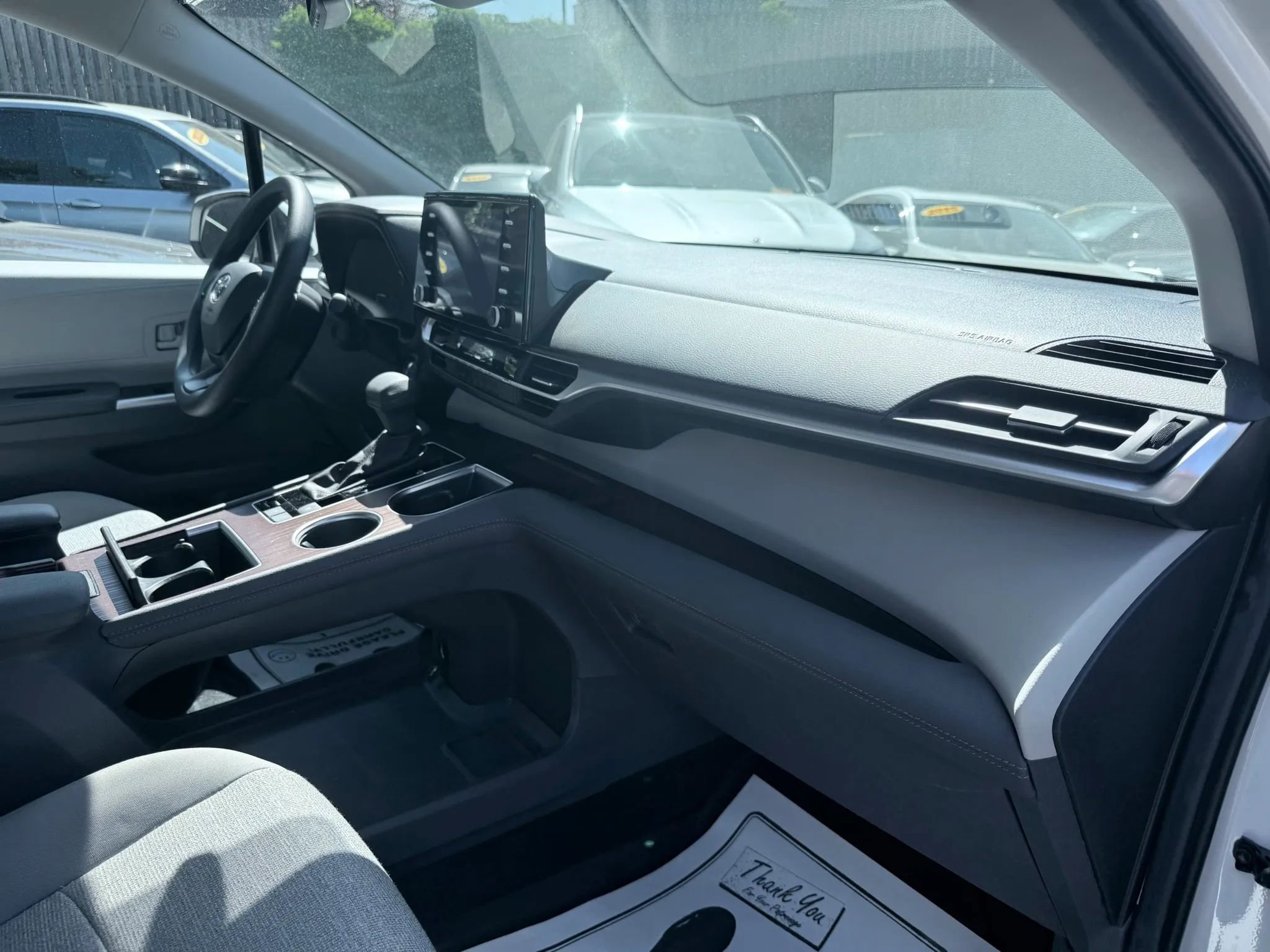 Used 2024 Toyota Sienna LE w/ LE Plus Package AWD/4WD image 26