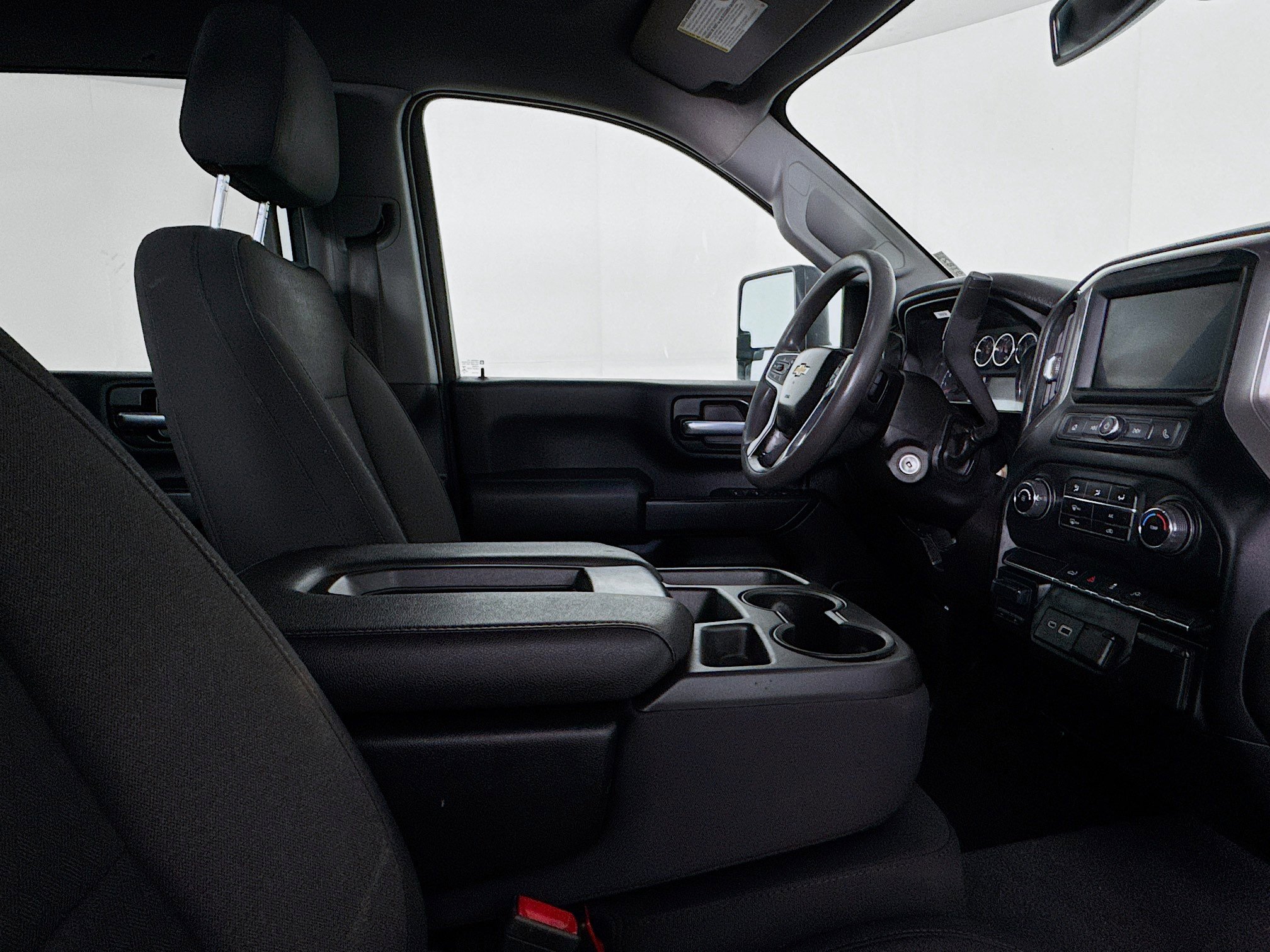 Used 2022 Chevrolet Silverado 2500 Custom w/ Custom Value Package image 26