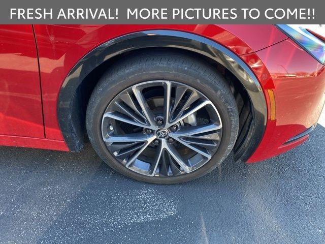 Used 2023 Toyota Prius Limited w/ Limited Premium Package image 10