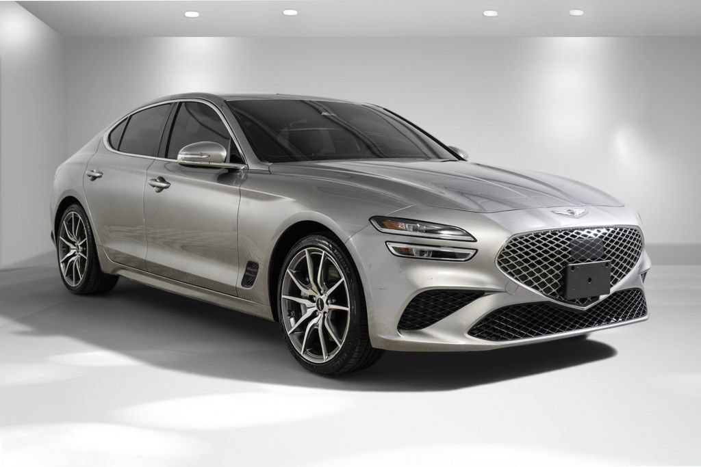 Used 2024 Genesis G70 2.5T RWD image 7