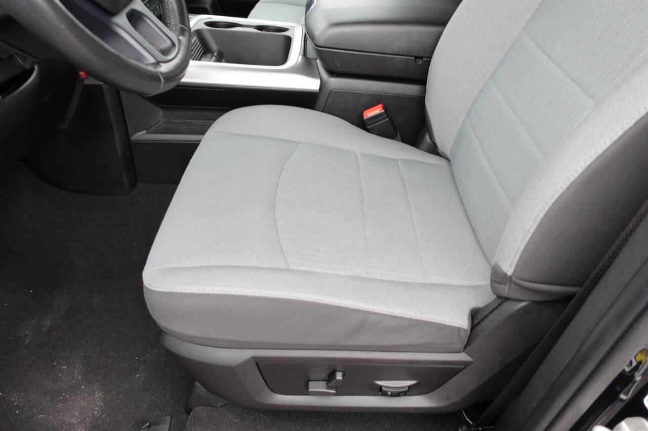 Used 2023 RAM 1500 Express w/ Wheel & Sound Group image 13