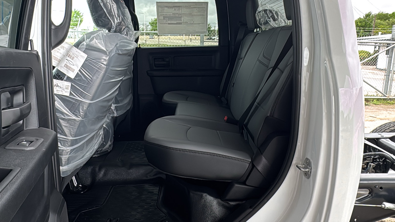 New 2026 RAM 5500 Tradesman w/ Chrome Appearance Group AWD/4WD image 14