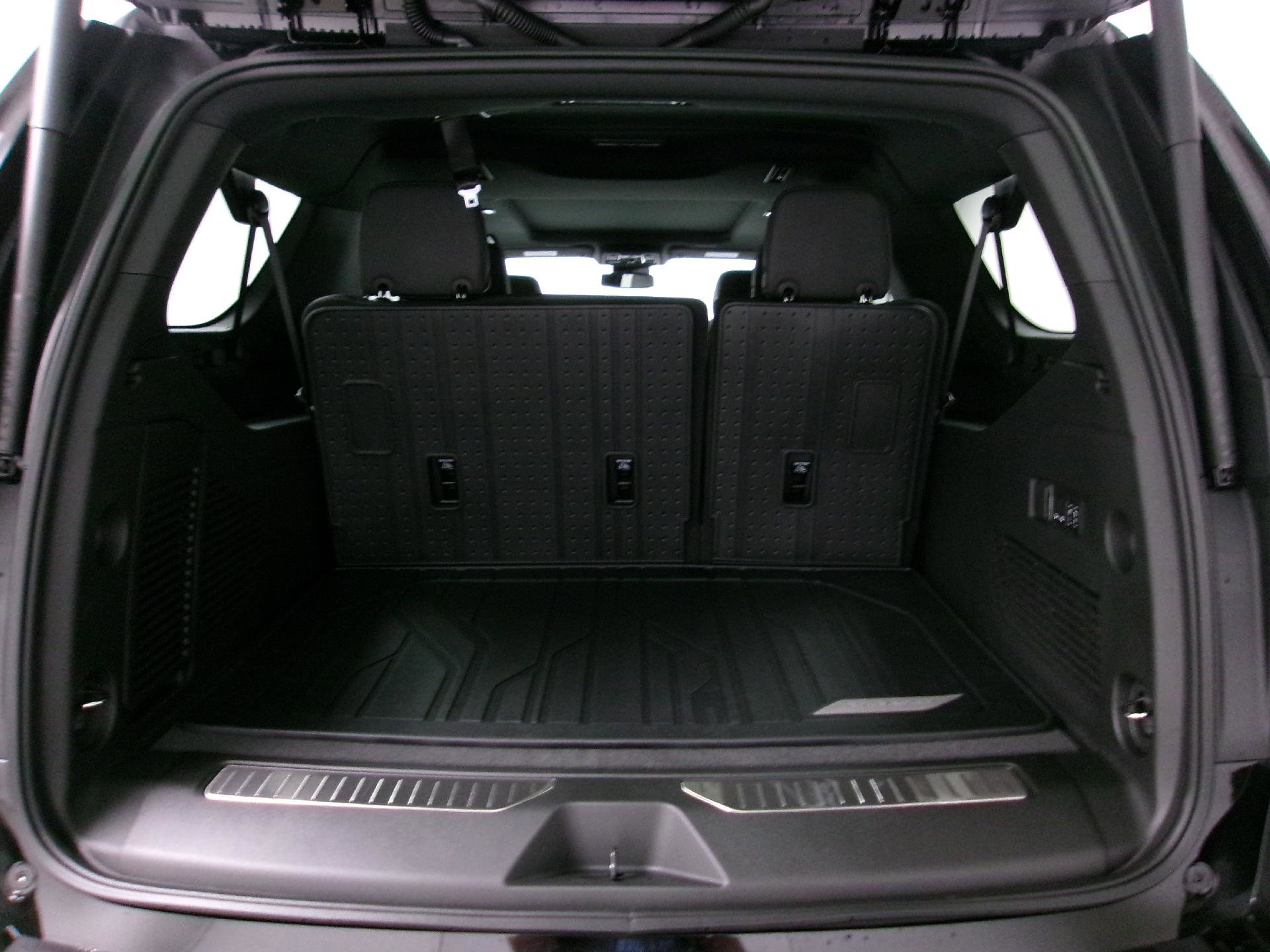 New 2026 Chevrolet Suburban Premier w/ Sun And Tow Package image 14