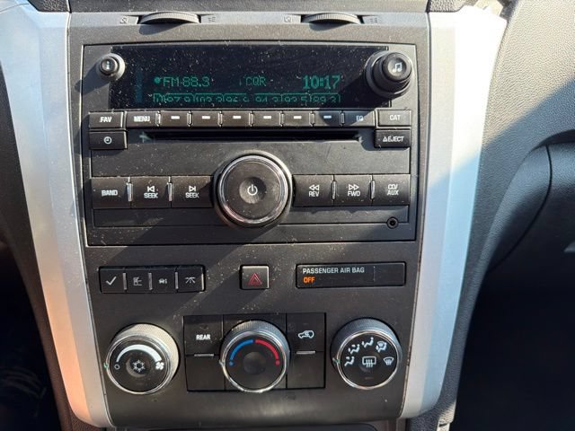 Used 2011 Chevrolet Traverse LT FWD image 17