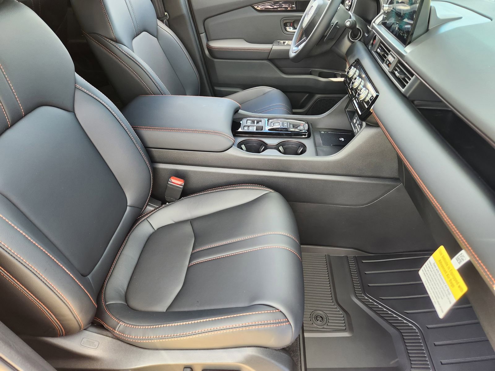 New 2025 Honda Pilot TrailSport image 13