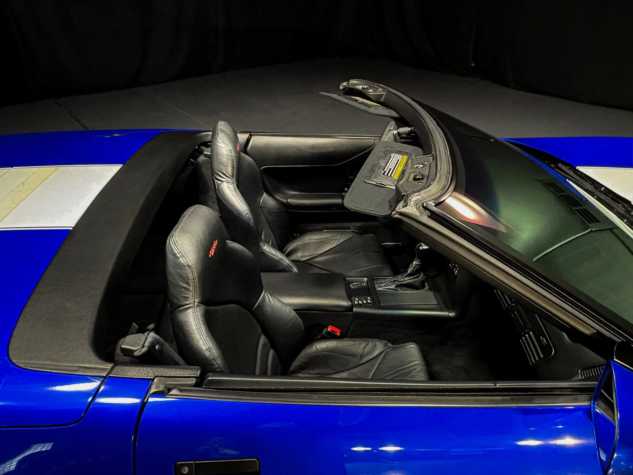 Used 1996 Chevrolet Corvette Convertible RWD image 9