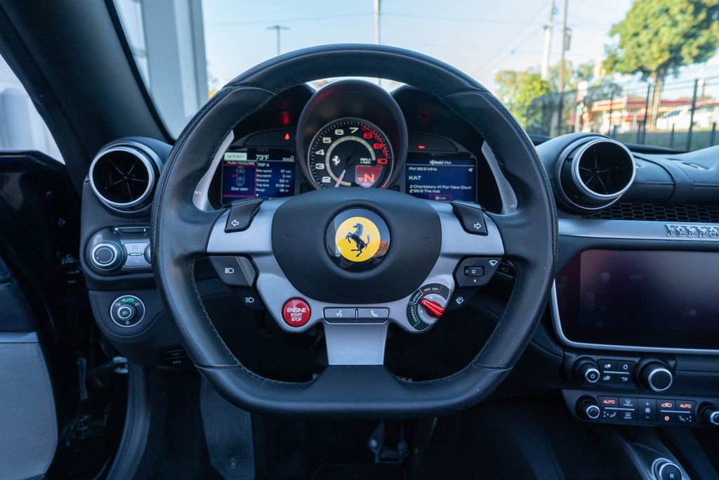 Used 2019 Ferrari Portofino image 34