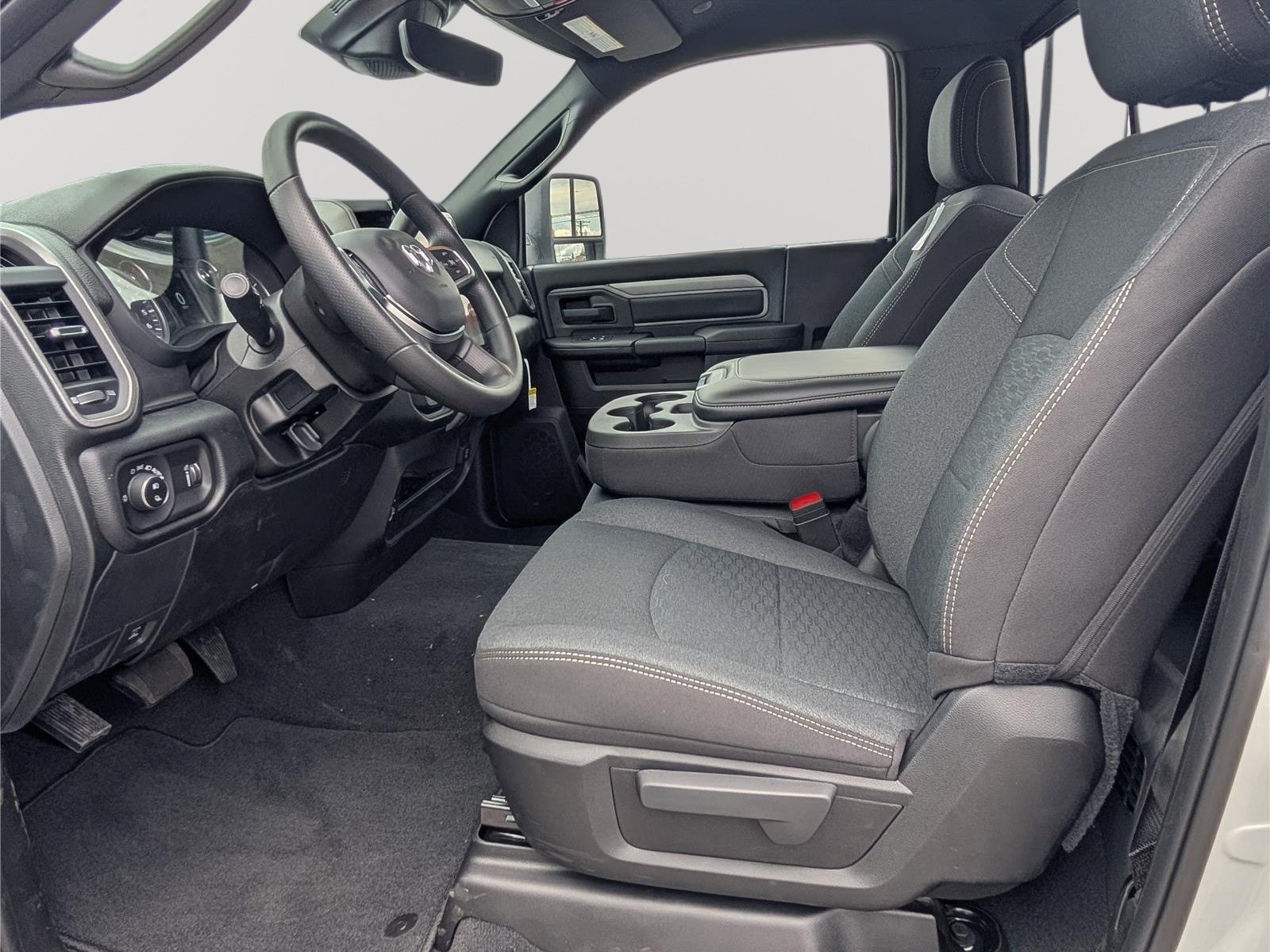New 2026 RAM 3500 Tradesman AWD/4WD image 9